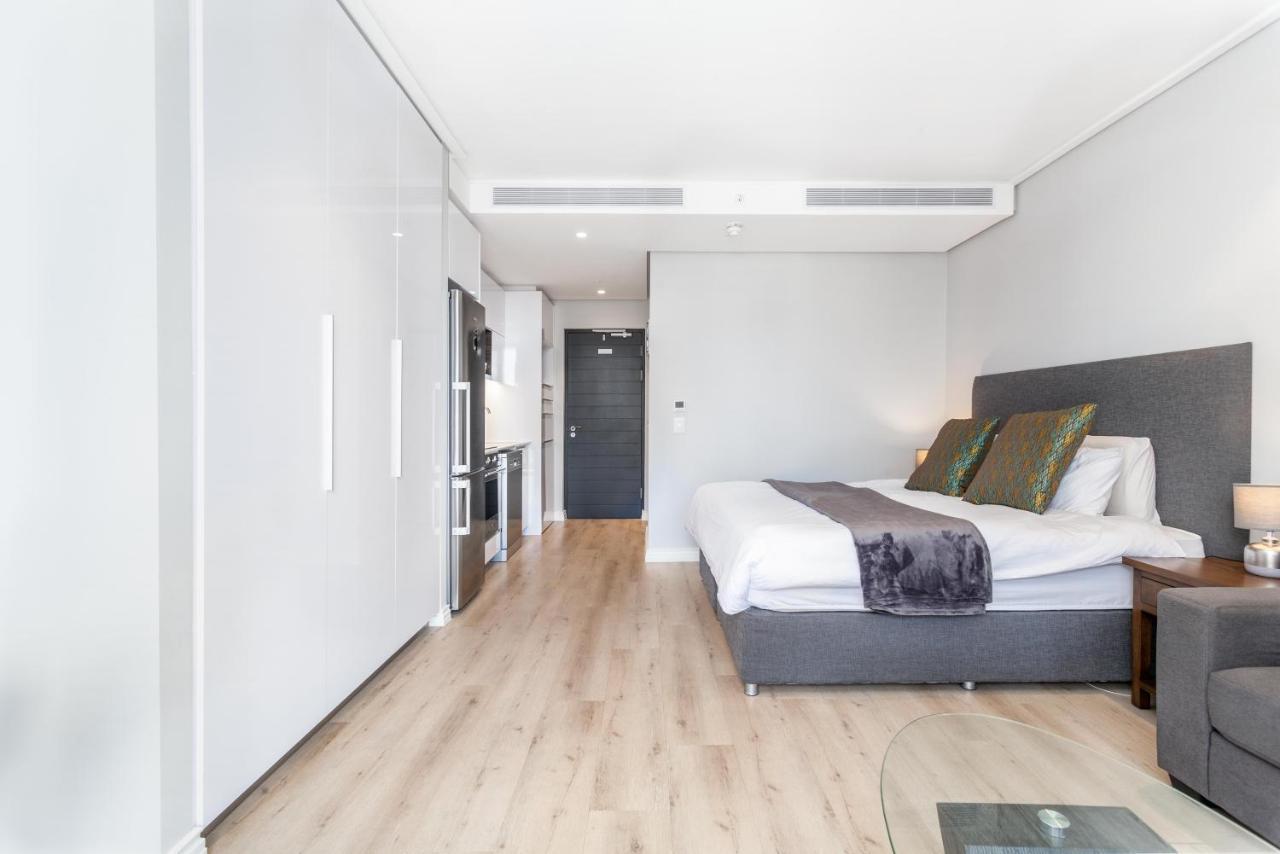 Luxurious 16 On Bree Studio Apartment - Harbour Views Cape Town Exterior photo